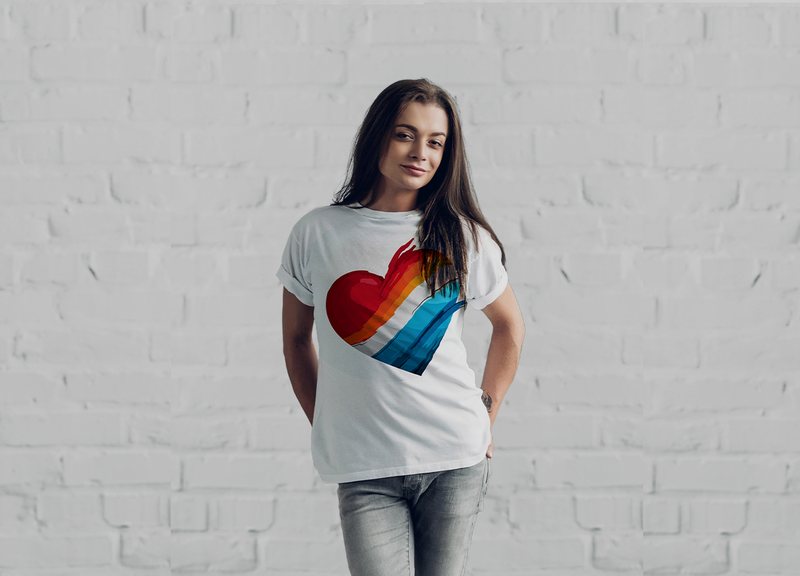 A Transdatez member wearing a T-shirt with the site heart logo.